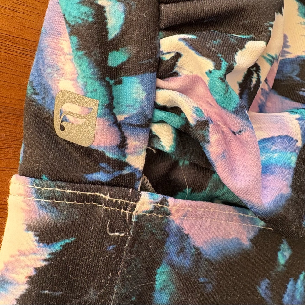 Fabletics Kenzie Sports Bra Monarch Print/Black Size Medium - Picture 4 of 6